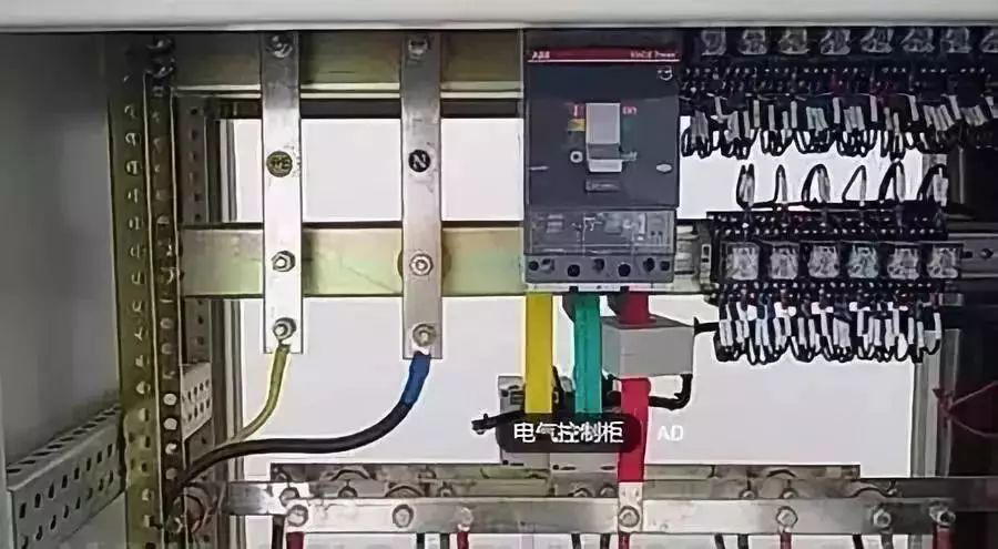 配電柜安裝禁忌:一個錯誤往往會導致無盡的麻煩。